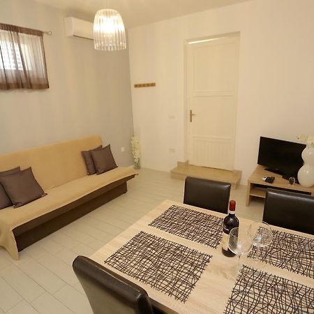 Zadar Street Apartments And Room Room photo